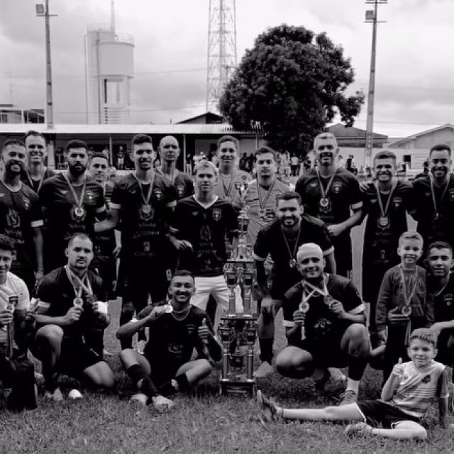 UMA CHANCE. UMA MISSÃO! 🔥🏆

Há um ano, caímos.
Hoje, temos a chance de buscar tudo de volta.

Conhecemos nossa equipe.
Conhecemos nossa missão.
Não há margem para erro.

Essa é a luta das nossas vidas.
Cuidem uns dos outros.
Lutem até o fim.

Custe o que custar! ⚽🔥

#SamanthaFC #Final #ÚltimaChance #Missão #ÉPorELE #RumoAoTítulo