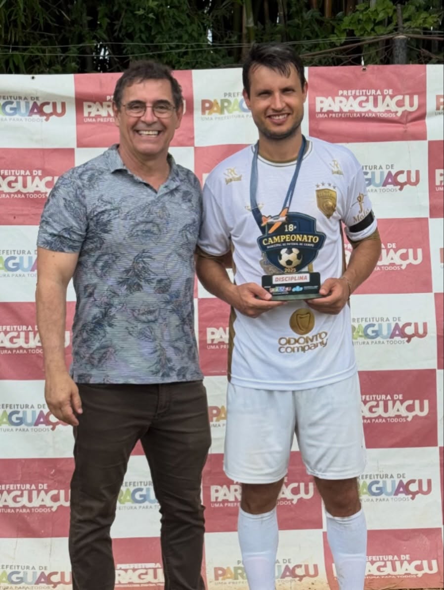 ATLETA DESTAQUE DO CAMPEONATO MUNICIPAL 2025! 🤩🏆👏🏽

Essa premiação vai muito além do troféu. Ela representa tudo o que você entrega em campo: esforço diário, dedicação, intensidade e o apoio dos companheiros. É o reconhecimento de quem se doa de verdade e faz a diferença dentro do time. 👏🏽👏🏽

Parabéns, @tulionasserprado , pelo prêmio de Disciplina do Campeonato. Esse reconhecimento reflete sua lealdade, educação e respeito dentro de campo. Que Deus continue te abençoando e trazendo muitas conquistas para sua vida!

Tamo junto, nosso Pitbull! 😤👏🏽