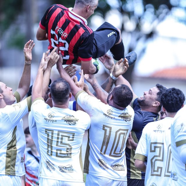 ⚽🔥 DO GOL À DEFESA… O CAMINHO DO TÍTULO! 🔥⚽

O gol nos manteve vivos no jogo.
Raça, coração e a certeza de que a Samantha F.C nunca deixa de acreditar. 💪

Depois, na hora mais decisiva…
a defesa do pênalti que garantiu o título. 🧤🏆

Do empate que reacendeu a esperança, à defesa que explodiu a torcida.
Assim foi a final da 5ª Copa Marolo de Futebol de Campo.

Momentos que ficam marcados na história da Samantha F.C.

Time que luta, acredita e faz história. ❤️🤍⚽
