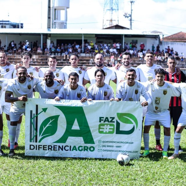CAMPEÕES DA 5º COPA MAROLO DE FUTEBOL DE CAMPO! ⚽🏆

2 títulos em 3 dias… 😱🤩
A Samantha F.C escreveu mais um capítulo da sua história.

Na sexta-feira fomos campeões da 5ª Copa Marolo de Futsal…
E na manhã deste domingo levantamos a taça da 5ª Copa Marolo de Futebol de Campo.

Dois títulos. 🥇🥇
Dois momentos inesquecíveis.
Um mesmo espírito: união, trabalho e propósito.

Esse é o resultado de um projeto construído com seriedade, dedicação e muita paixão pelo esporte. Um time que entra em campo sabendo que representa muito mais que um jogo, representa um trabalho que vem sendo construído dia após dia.

Cada treino, cada esforço, cada desafio superado… hoje se transforma em orgulho e conquista dentro de campo.

A Samantha F.C não é apenas um time.
É família, tradição e projeto.

E quando se trabalha com verdade…
o resultado aparece. 💪⚽

Parabéns a todos os atletas, comissão, apoiadores e torcida que fazem parte dessa caminhada. Obrigado @joseantoniodiferenciagro @diferenciagro.group pelo apoio nesta temporada 2026. 🫱🏾‍🫲🏽🚀

Seguimos fazendo história. ❤️🤍

📸 @henryquefoto