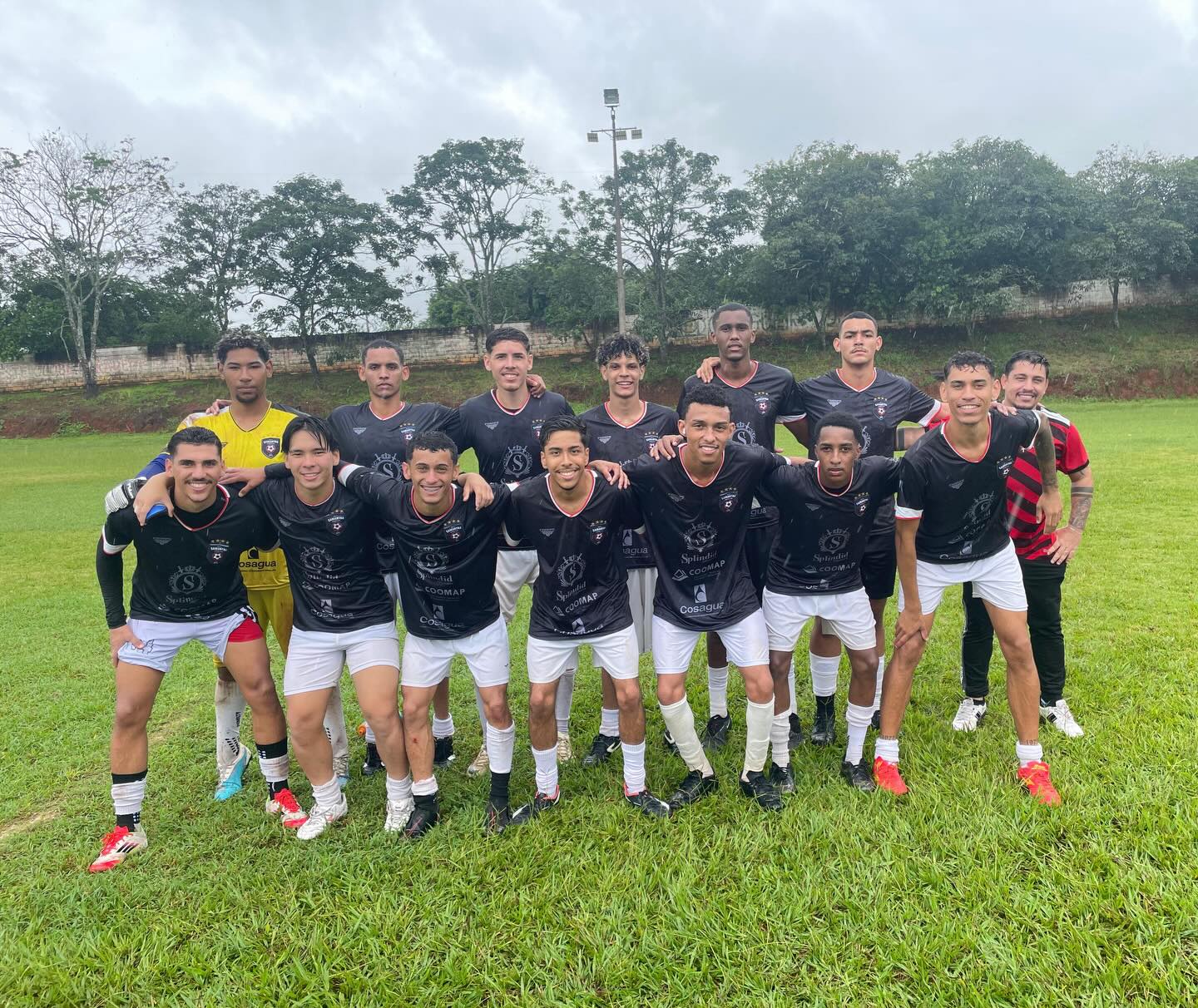 ⚽🔥 SHOW DA BASE! 🔥⚽

A Samantha F.C Sub-23 mostrou força, talento e muita intensidade em campo e conquistou uma grande vitória!
Placar final: Samantha Sub-23 6️⃣ x 1️⃣ Bomba E.C. ✅

Com atuação dominante do início ao fim, a equipe impôs seu ritmo, mostrou entrosamento e transformou trabalho em resultado. Uma vitória que reforça a evolução do grupo e a confiança para os próximos desafios.

Seguimos focados, unidos e determinados a ir cada vez mais longe. 💪❤️🤍

GOLS:
@caikyy_ ⚽⚽
Luis Sérgio ⚽⚽
@pedroaugustoas ⚽
@dudurodrigues006 ⚽